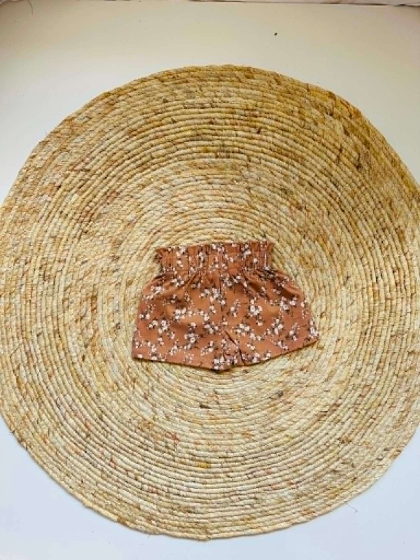 Paperbagshort camel bloemen